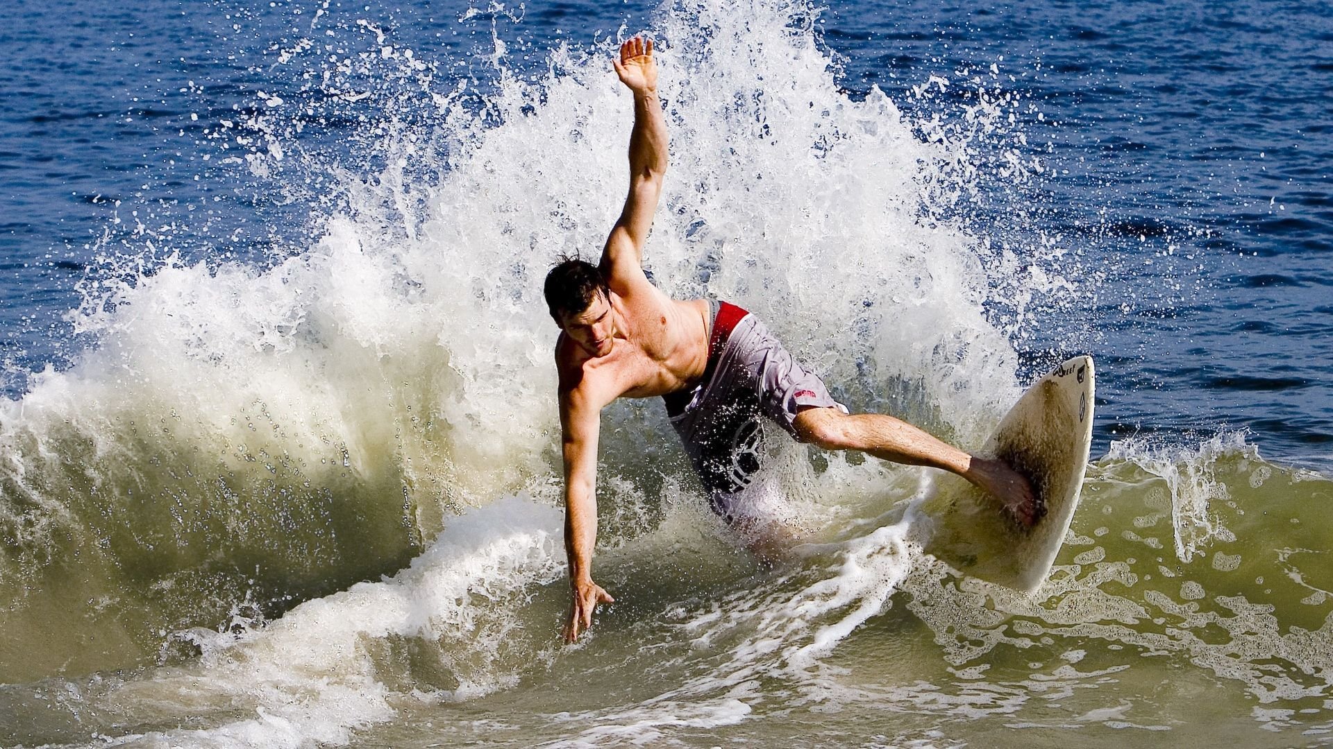 马克西单骑破阵，灰熊稳扎稳打力克独行侠