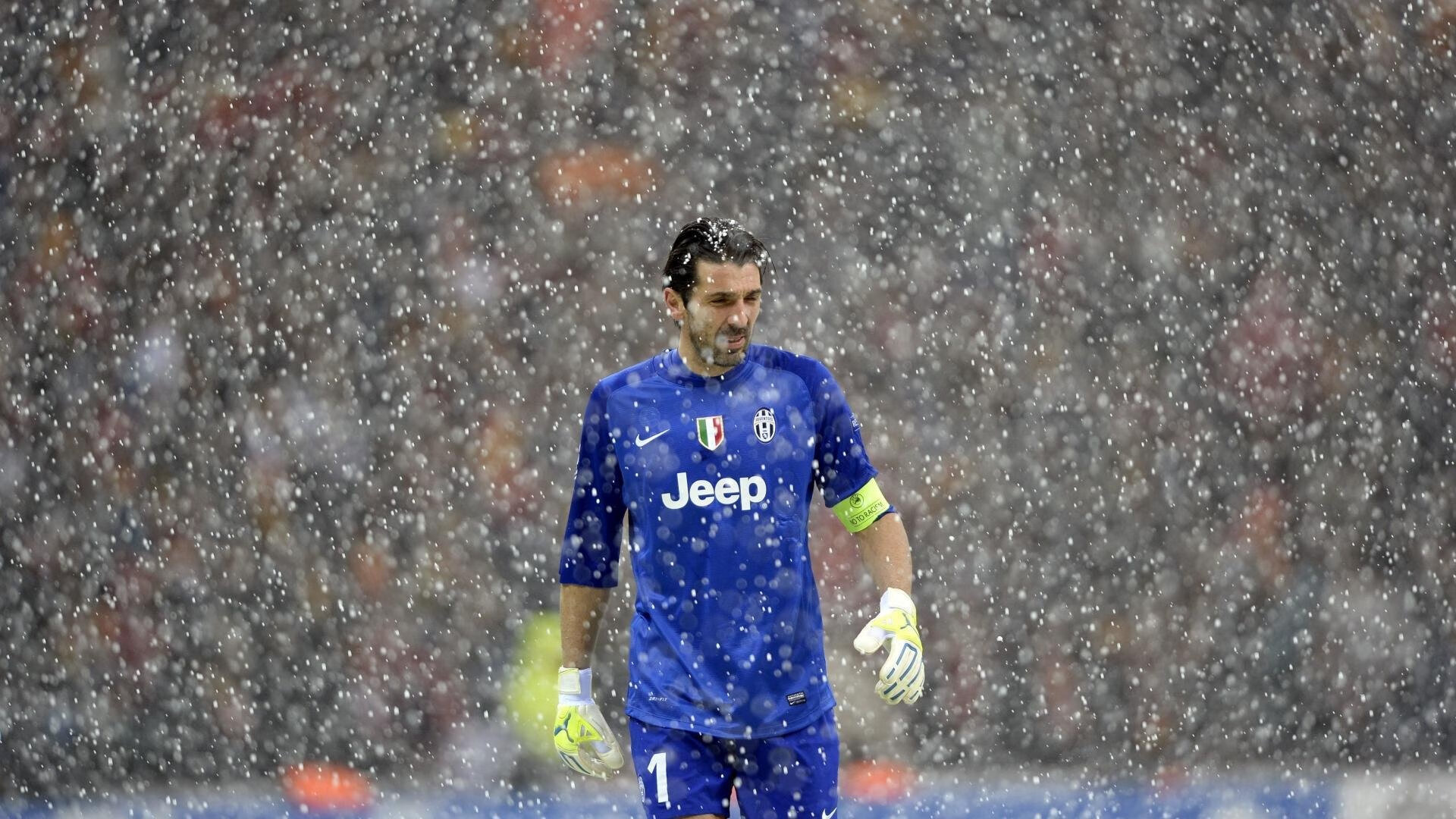 范戴克一锤定音，哥伦比亚速胜伊拉克展现战术唯一性